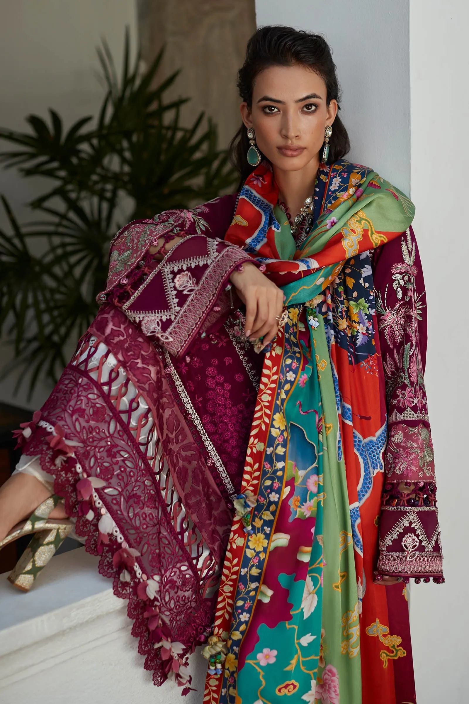 Elan Luxury Lawn Collection 2023 – ERINA (EL23-04 B)