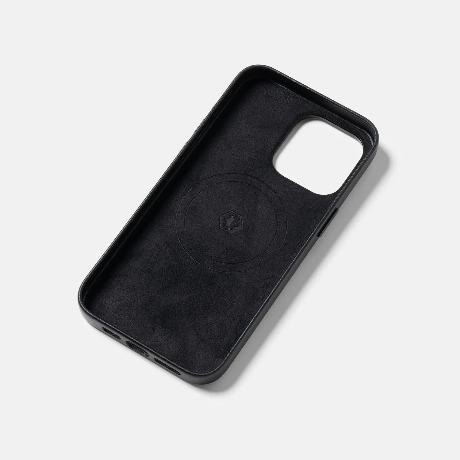 Ridge Phone Case - iPhone 15 Pro Max - Midnight Black Leather